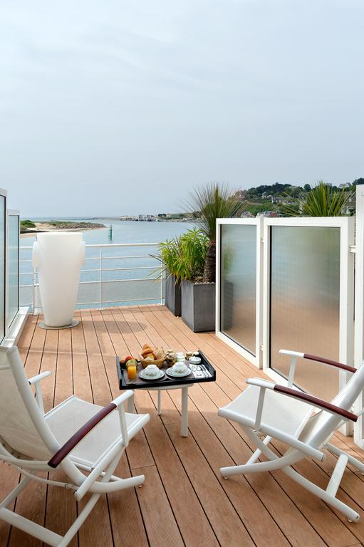 Hotel La Marine Barneville-Carteret Exterior foto